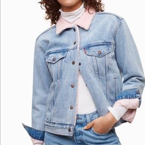 LEVI’S ex-boyfriend denim jacket with pink sherpa